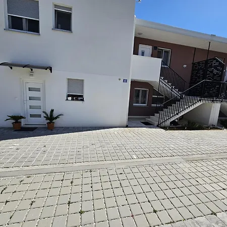Apartment Marinko *